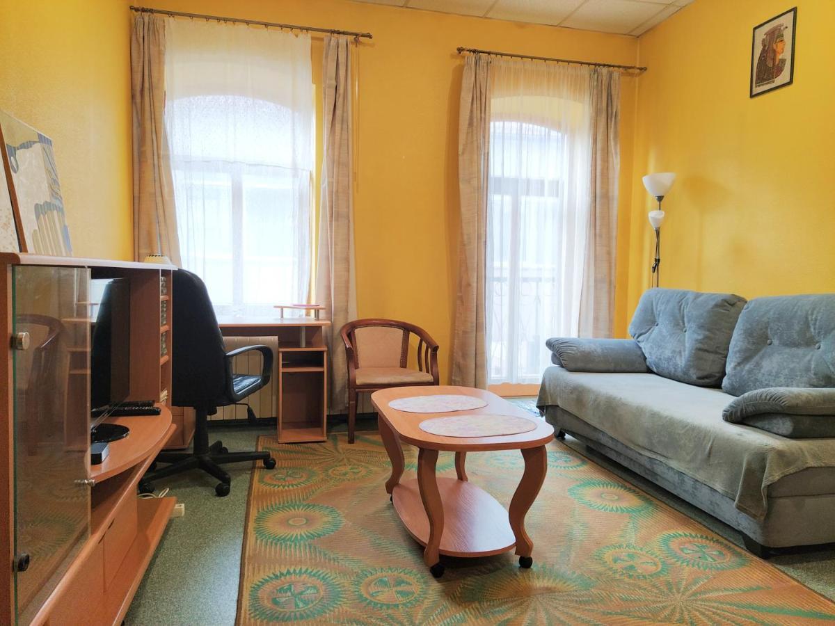 Like Home Apartments - 2 Rooms With Balcony Vilnius Bagian luar foto